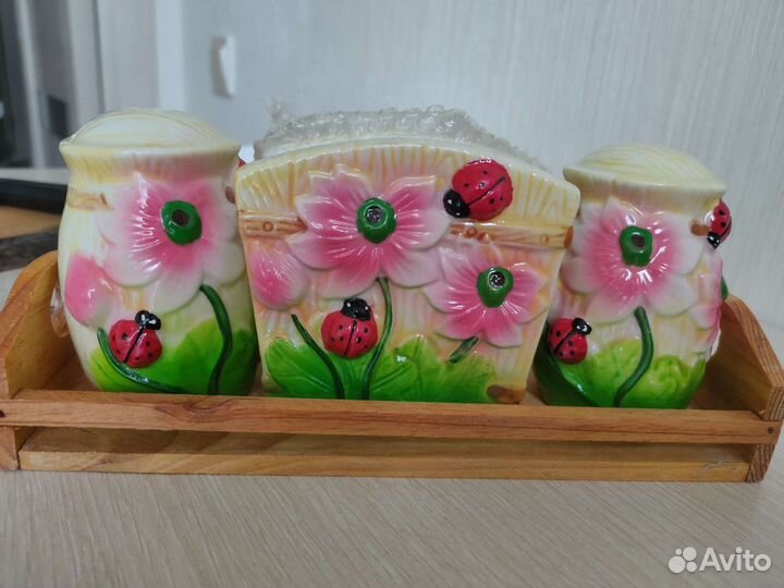 Набор для специй и салфетница