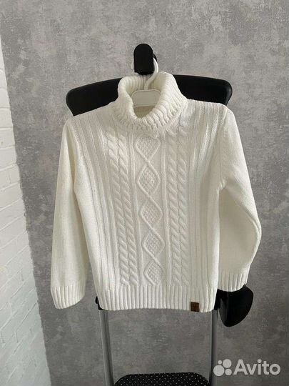 Свитер