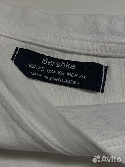 Футболка женская с надписью Bershka