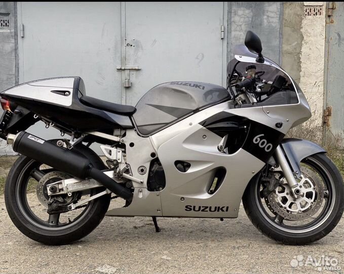 Suzuki gsx-r600 srad