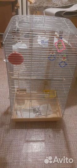 Клетка для среднего попугая