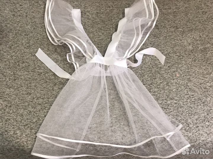 Белый школьный фартук