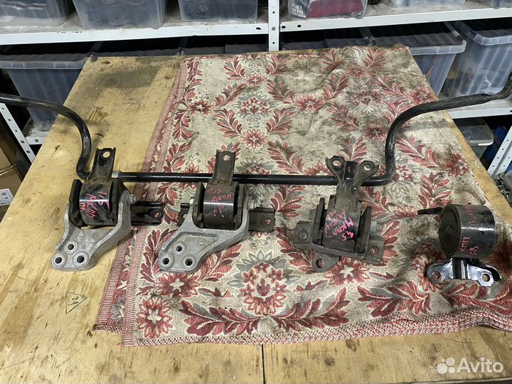 Mitsubishi lancer 10 подушки двигателя