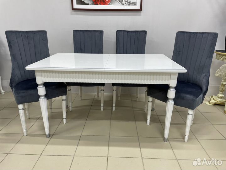 Стол белый прямоугольный с патиной. столы стулья