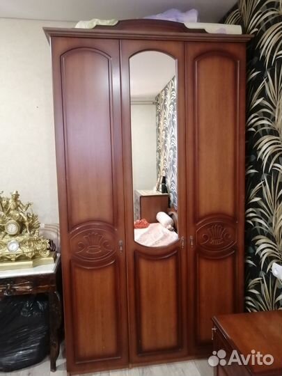 Шкаф для одежды бу