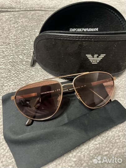 Солнцезащитные очки emporio armani