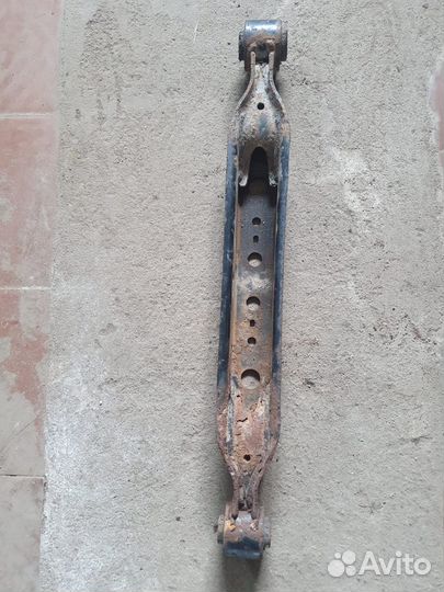 Рычаг задний нижний поперечный nissan