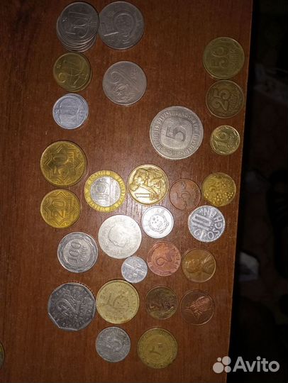 Монеты из разных стран коллекционные