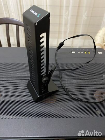 Держатель для видеокарты