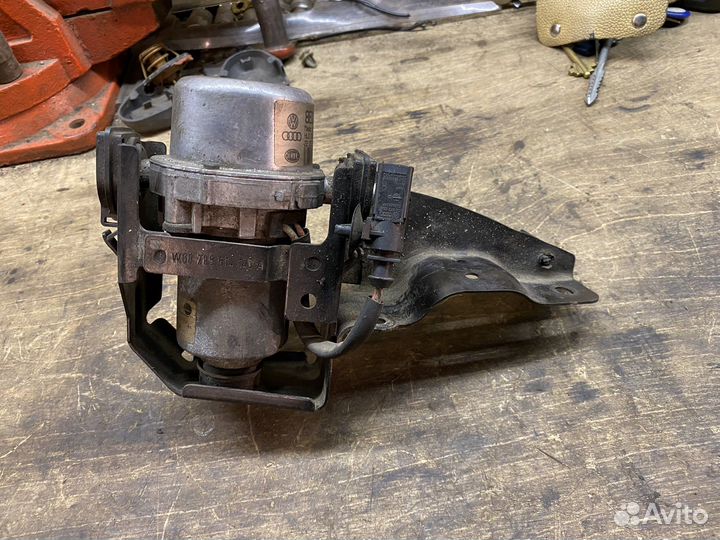 Вакуумный насос на Порш Кайен 955