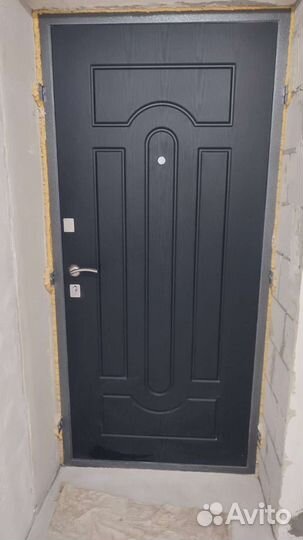 Дверь входная металлическая новая