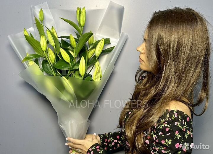 Лилии букет доставка