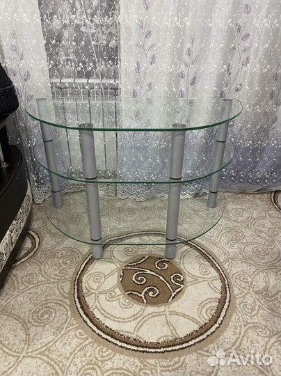 Стеклянная тумба под тв