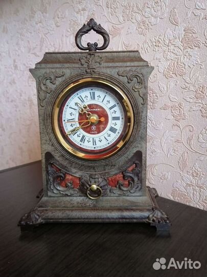 Часы настольные Янтарь, СССР