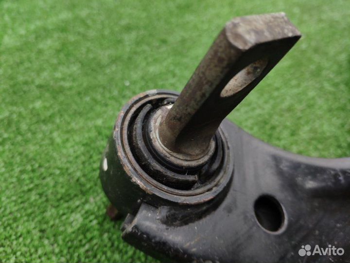 Рычаг подвески задний левый Honda Civic 4D R18A1