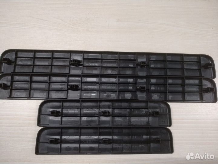 Накладка порога Nissan Patrol Y62 769B11LB0B