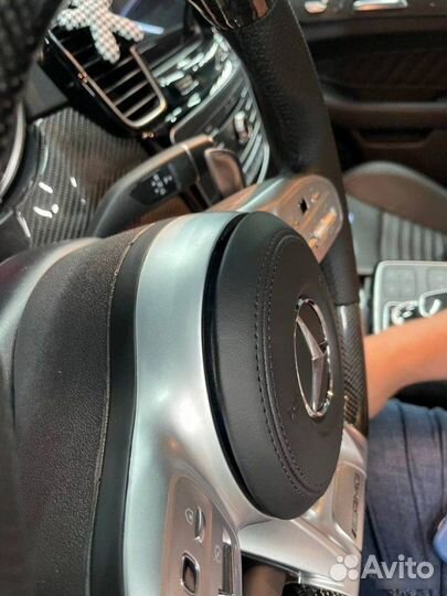 Руль Mercedes стиль 63 AMG карбон красная полоса