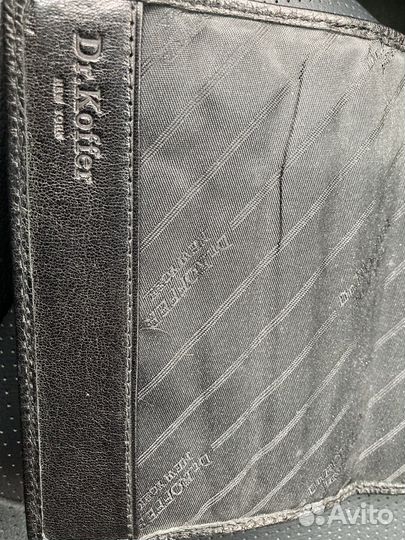 Кожаная обложка для паспорта