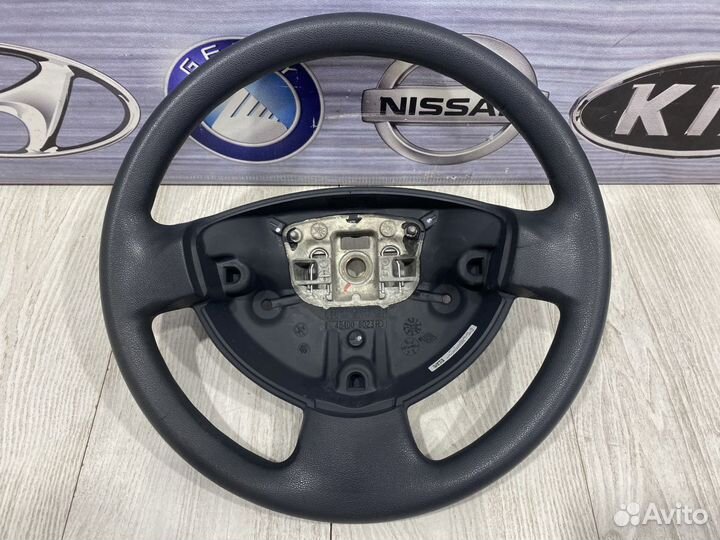 Руль Рулевое колесо Renault sandero