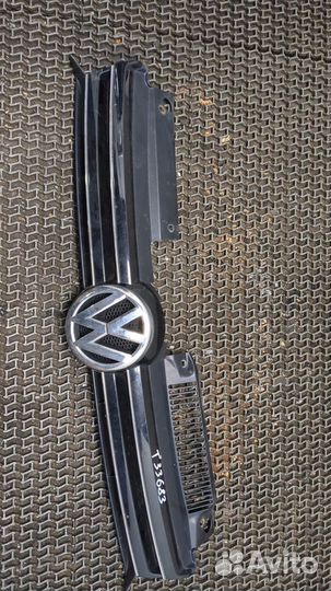 Решетка радиатора Volkswagen Golf 6, 2009