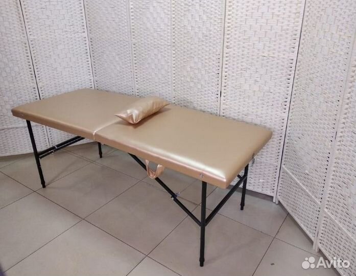 Кушетка косметологическая. Стол косметолога