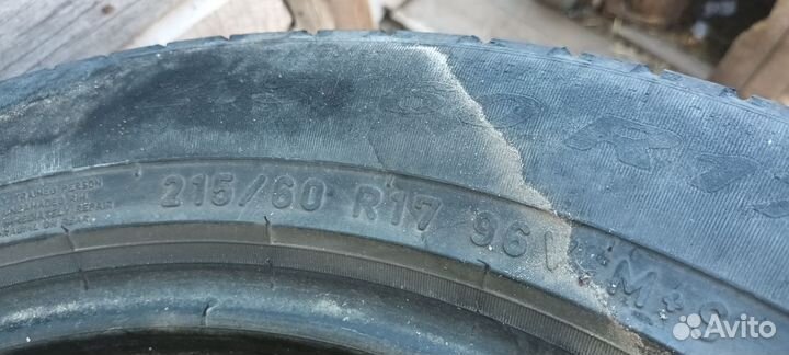 Pirelli Carras All Season 215/60 R17 40VR