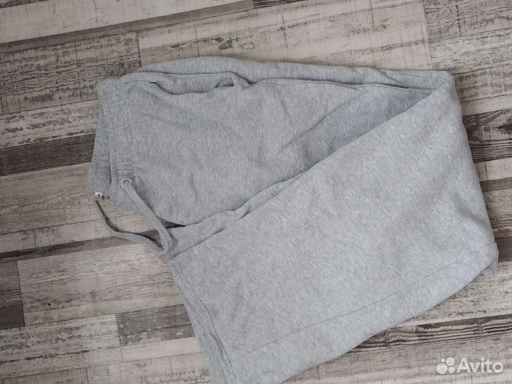 Серые штаны