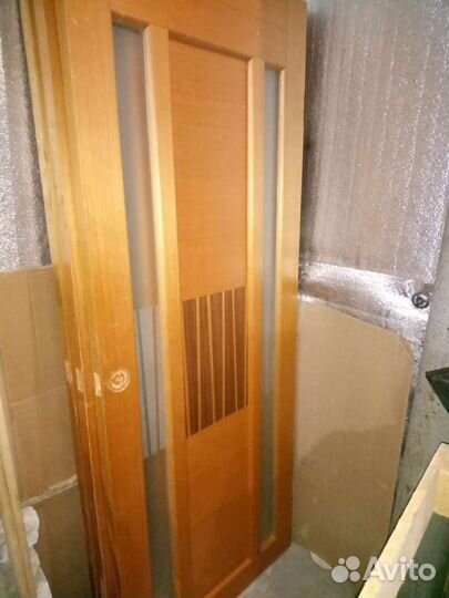 Межкомнатная дверь 80см массив бу