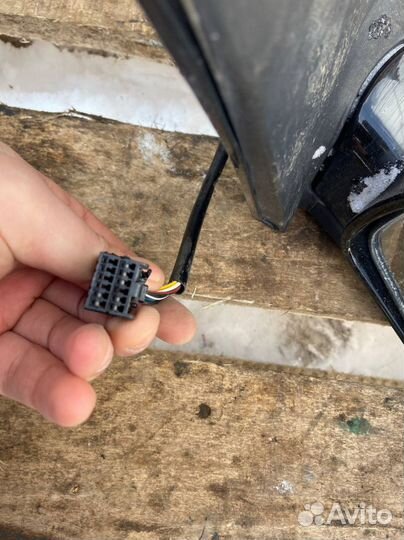 Geely Emgrand EC7, Зеркало правое электрическое