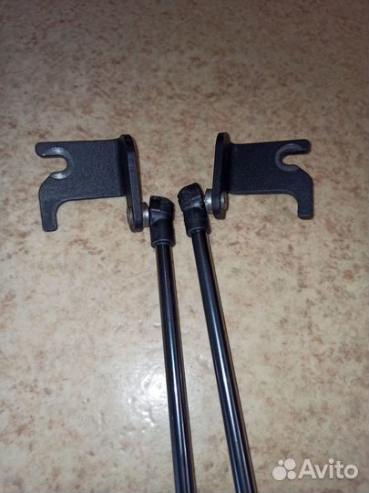 Упоры капота Vesta Веста