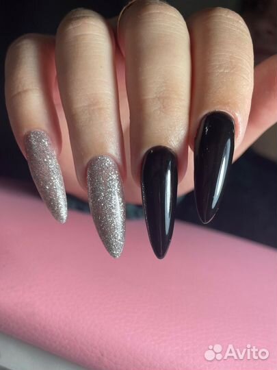 Маникюр и педикюр