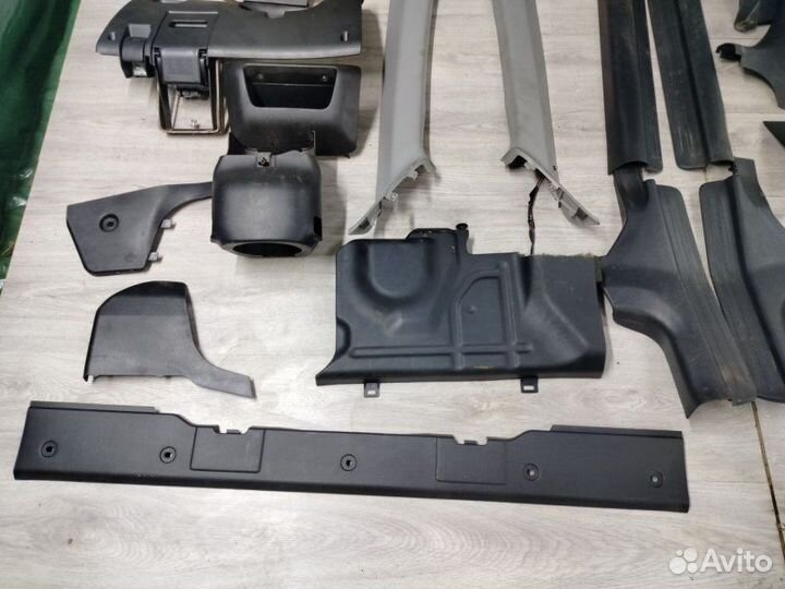 Пластик салона Mitsubishi Lancer 9 1.6 4G18 2004