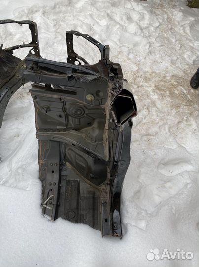 Четверть передняя на infiniti jx35 qx60 L50