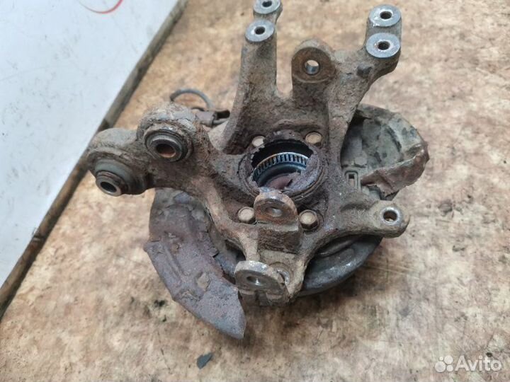 Кулак задний Kia Ceed хетчбэк 1.6 123 Л.С. G4FC