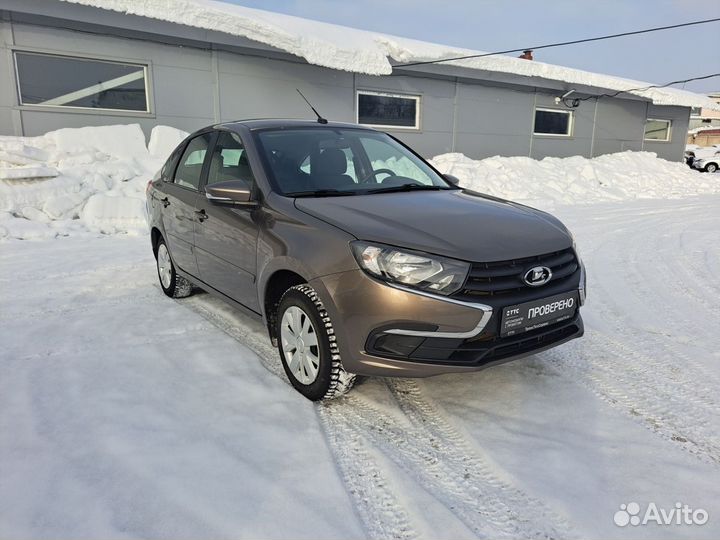LADA Granta 1.6 МТ, 2019, 100 132 км