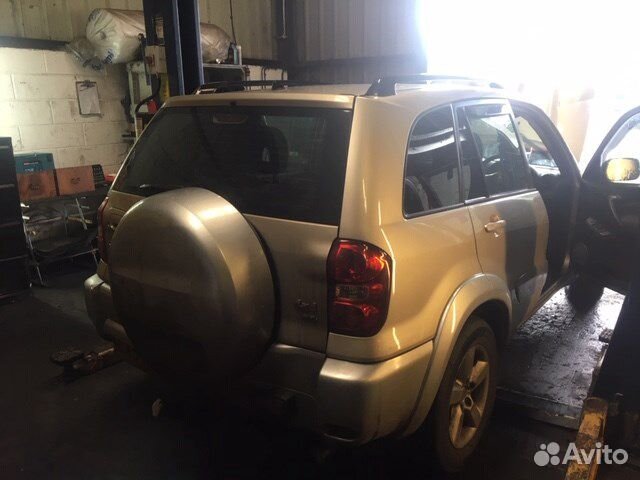 Разбор на запчасти Toyota RAV 4
