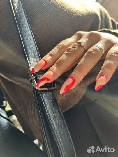 Маникюр и педикюр