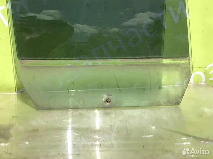 Стекло двери заднее правое Suzuki Grand Vitara 1