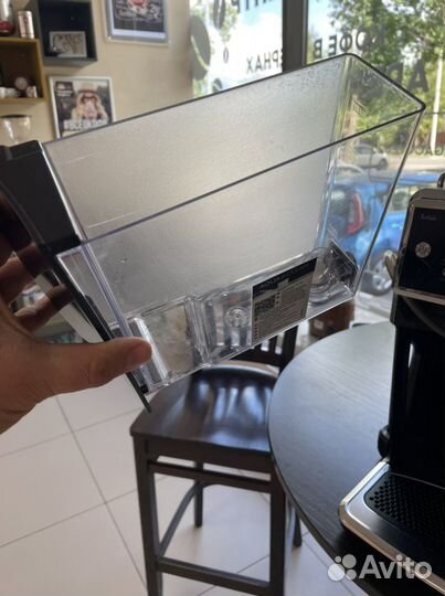 Кофемашина Philips Saeco Xelsis SM 7580