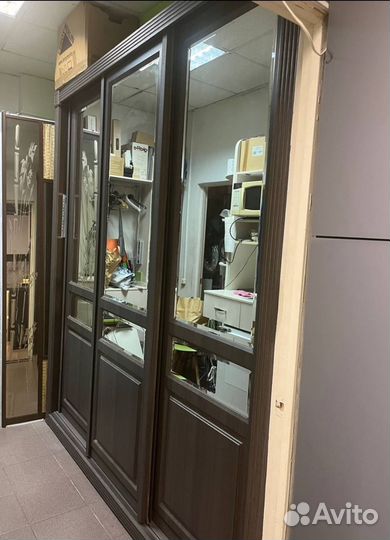 Двери купе с зеркалом