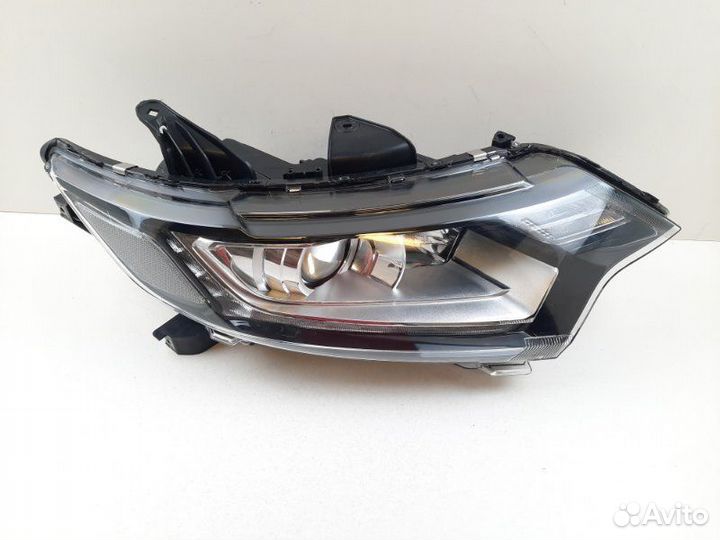 Фара правая Mitsubishi Outlander 3 2015-2018