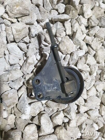 Натяжитель ремня Альмера Классик