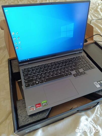 Игровой ноутбук Lenovo