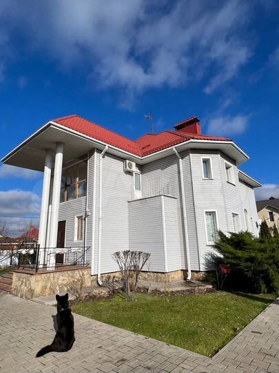 Дом 225 м² на участке 20 сот.