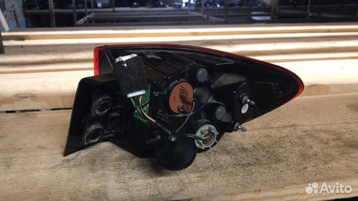 Фонарь задний левый kia ceed 3 хэтчбек LED