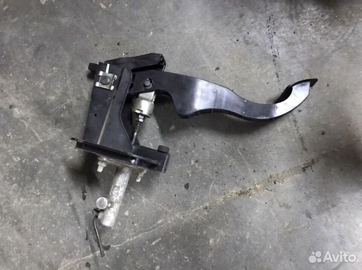 Педаль сцепления Chevrolet Lacetti