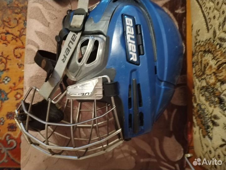 Шлем хоккейный bauer 9900