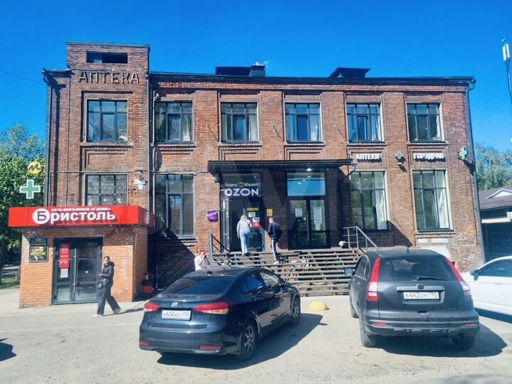Здание, 582 м²