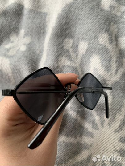 Солнцезащитные очки