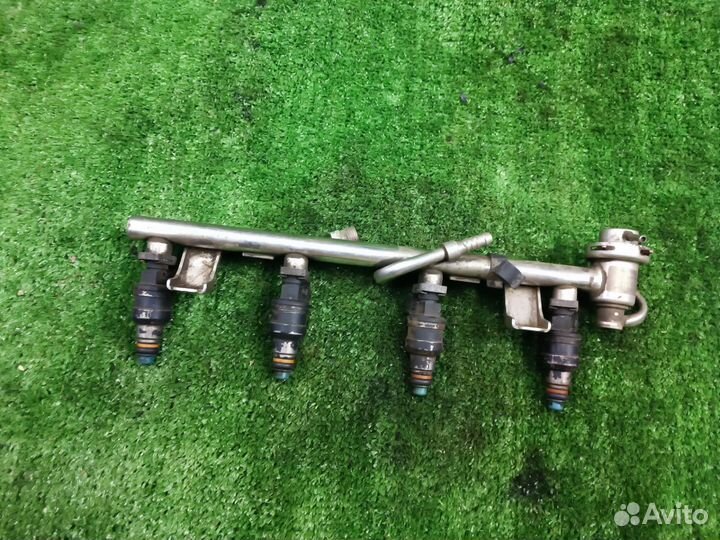 Топливная рампа Ауди А4 Б5 Пассат Б5